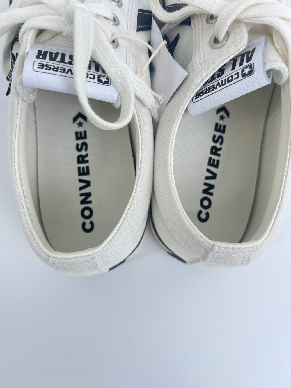 Converse Men’s White Low-Top Sneakers with Black Star Trim - Picture 5 of 7